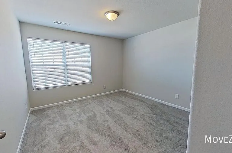 5003 Zulli Ln — Photo 35