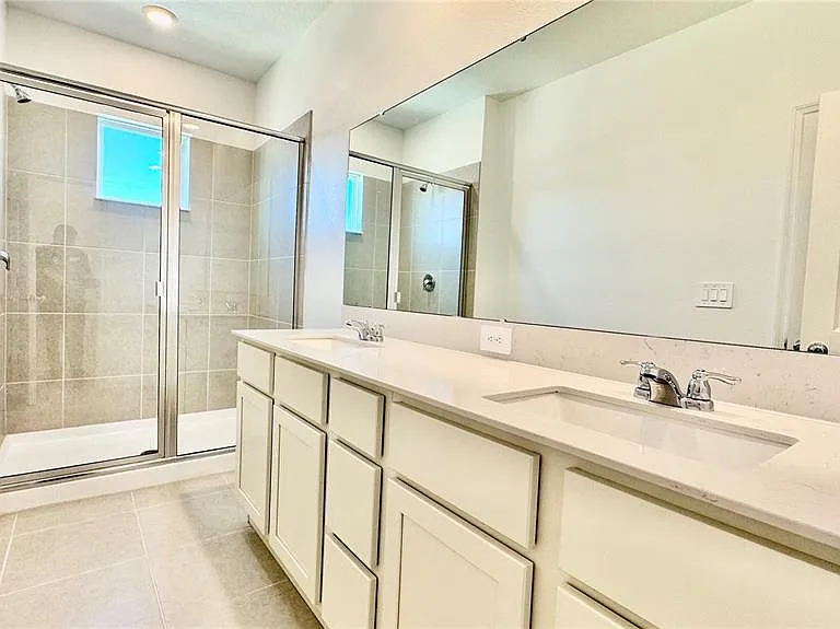 319 Sol Vista Dr — Photo 12