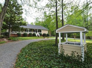 3917 Fox Run Rd, Matthews, NC 28104