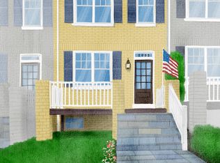 2052 37th St NW, Washington, DC 20007