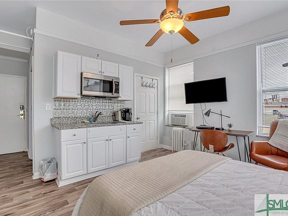 4th image of 24 E Liberty Street #48