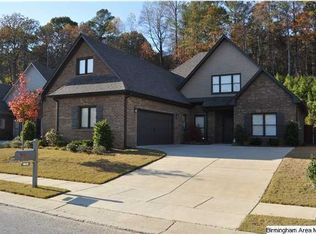 1613 Creekside Dr, Hoover, AL 35244