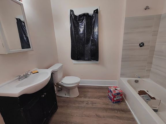 2nd image of 43 Birch Pl #1
