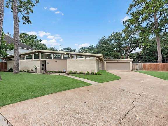 2nd image of 227 Faust Ln