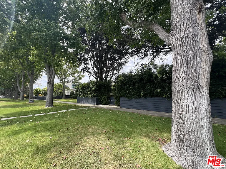 3350 McLaughlin Ave — Photo 39