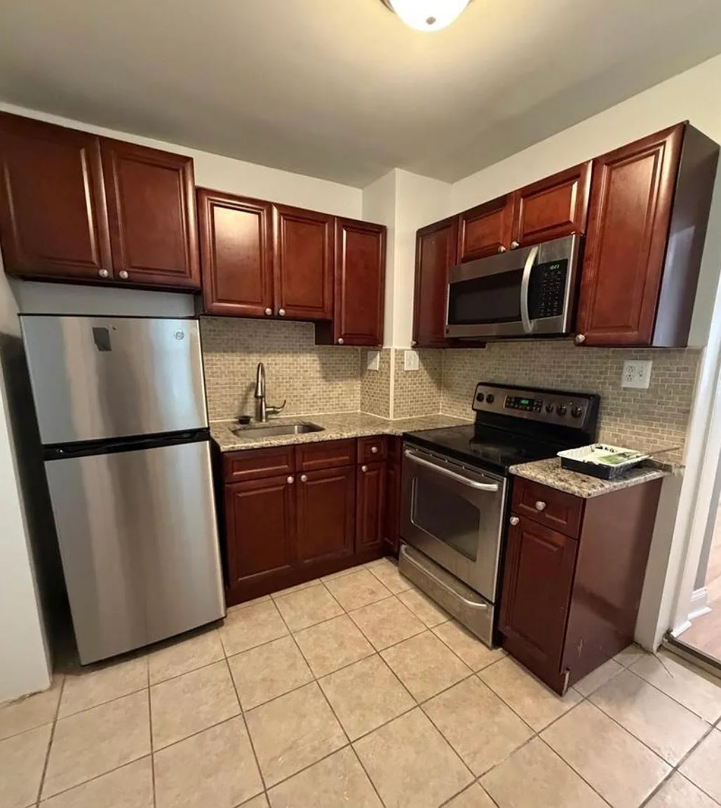 2 bed, 900 sqft, $1,450 — Photo 4