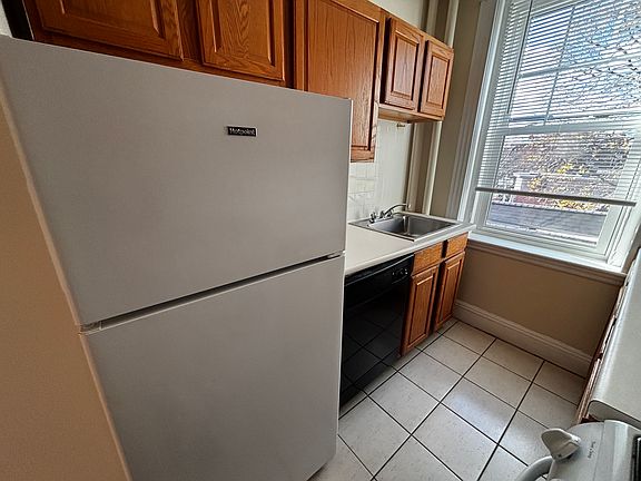 3rd image of 31 Wendell St #42