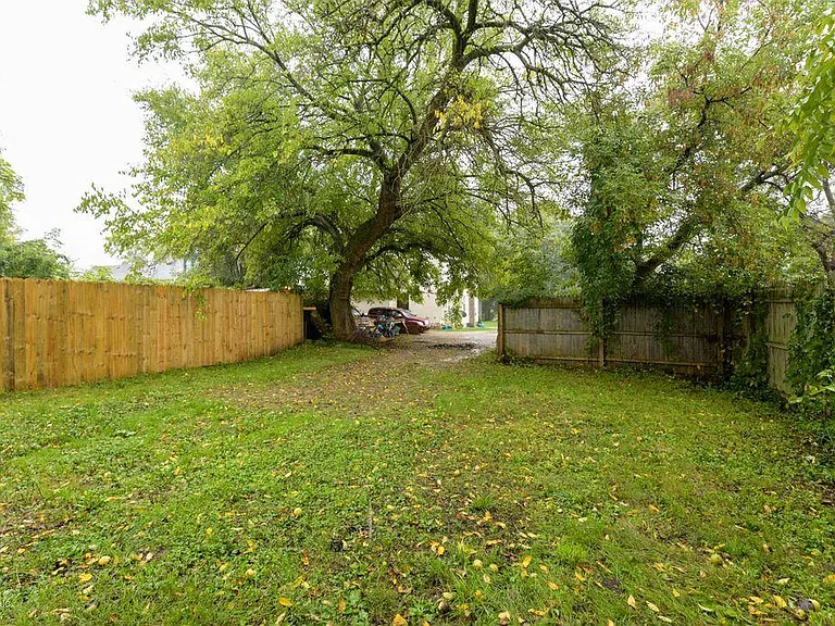 135 Burr Oak St — Photo 34