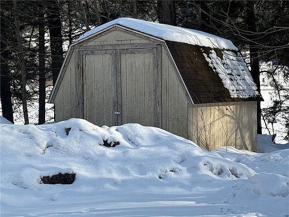 2nd image of 166 Fields Cross Rd