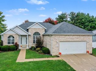 2645 Katrine Lake Dr, Shiloh, IL 62221