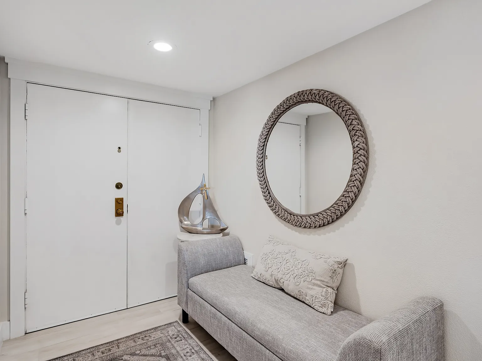 2 bed, 1298 sqft, $6,500 — Photo 3
