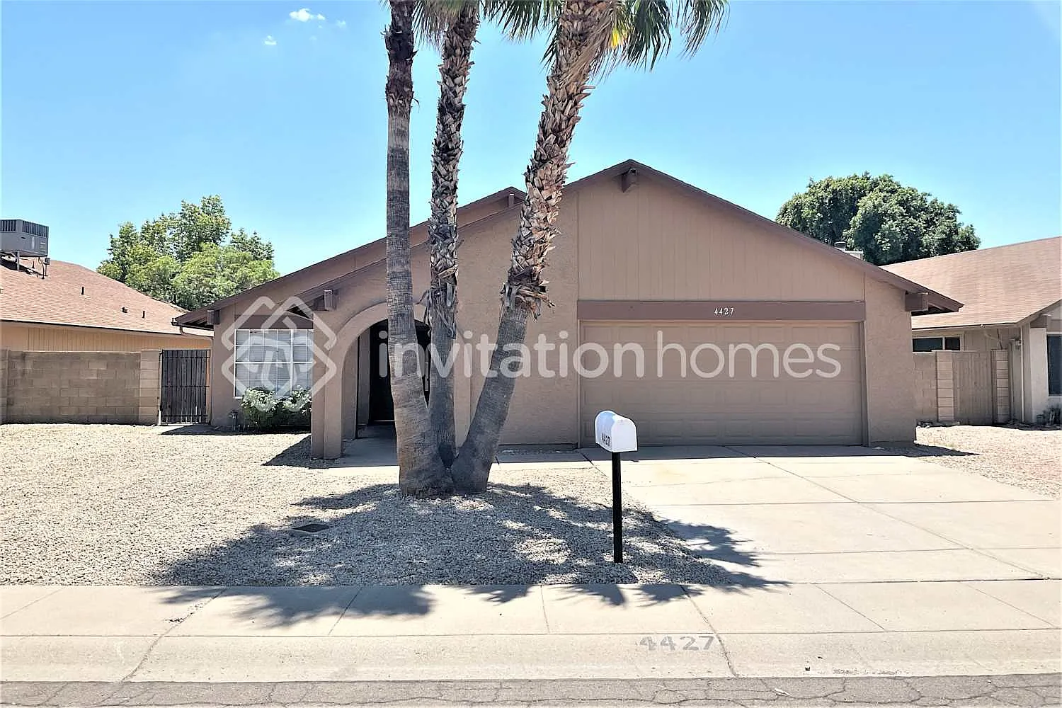 4427 W Morrow Dr Glendale, AZ 85308 — Photo 1