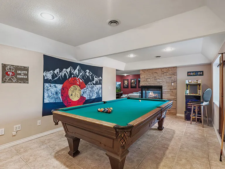 4350 Reginold Ct — Photo 37