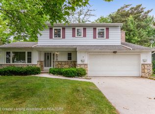 510 Chanticleer Trl, Lansing, MI 48917