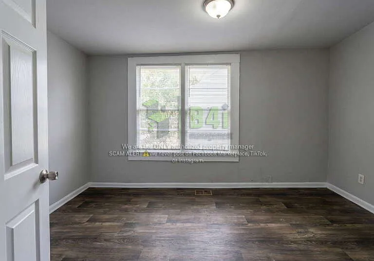 2728 9th St — Photo 13
