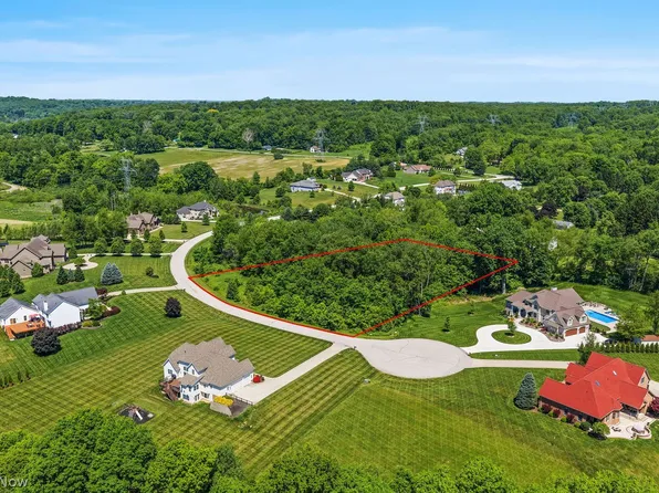 6867 Legacy Ln, Wadsworth, OH 44281
