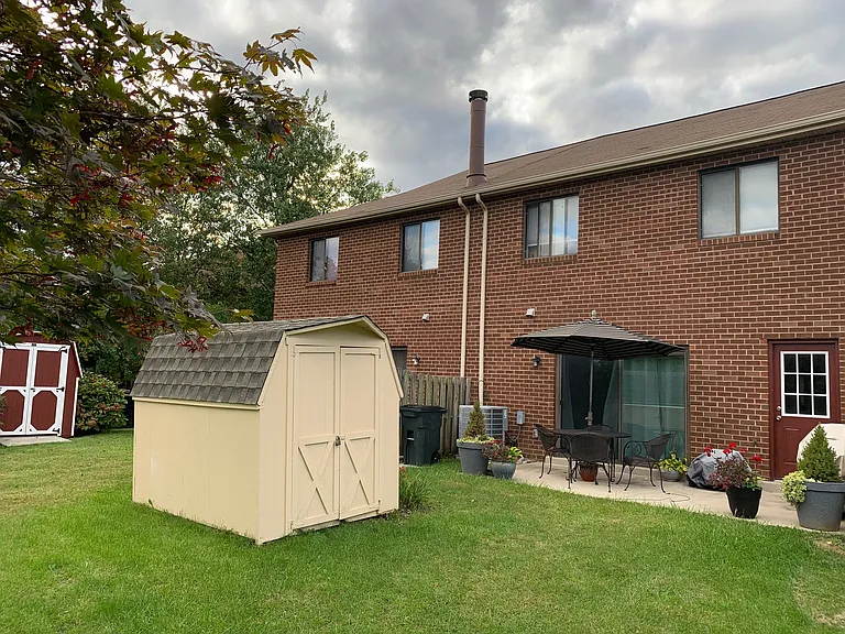 125 Conway Ct — Photo 22