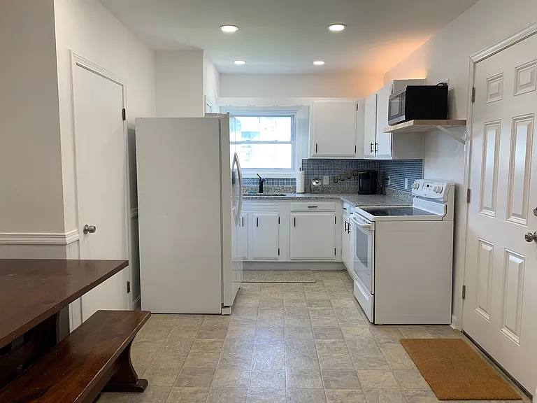 40 E Bowery St — Photo 3