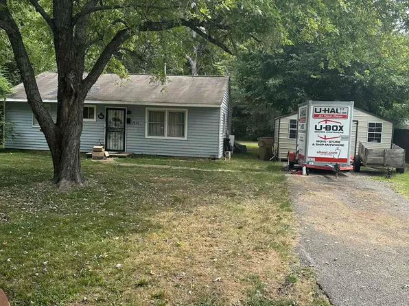 7804 Commodore Rd, Millington, TN 38053