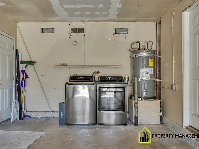 5334 Karbet Way — Photo 36
