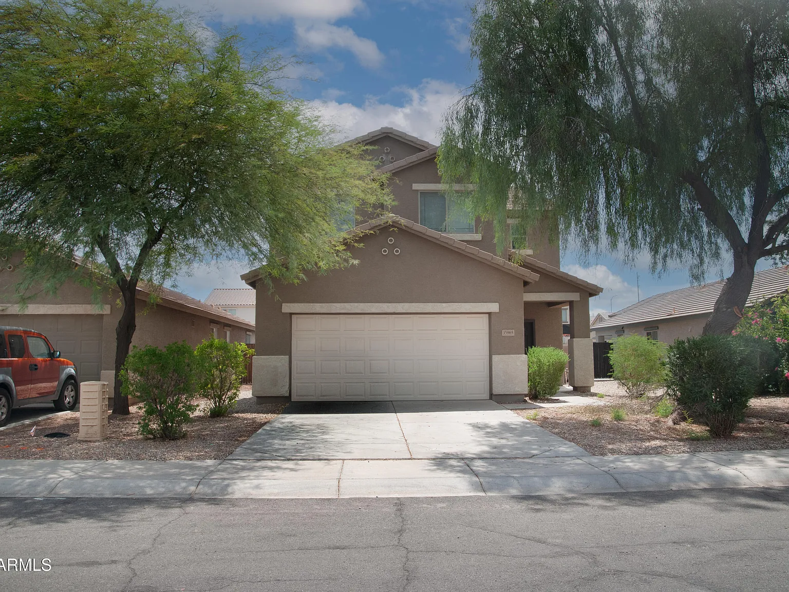 3 bed, 2.5 bath, 2201 sqft, $1,800 — Photo 1