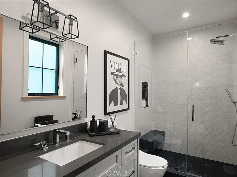 4365 N Kraft Ave — Photo 21