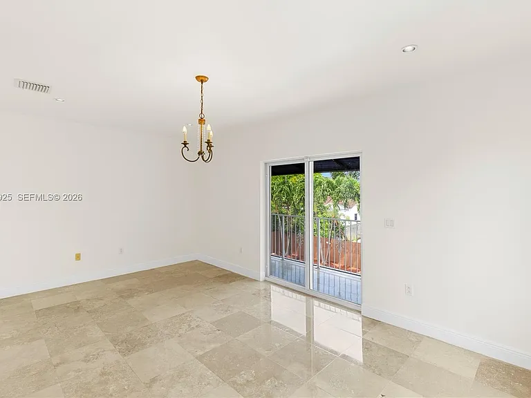 4023 SW 10th St #4023 — Photo 14