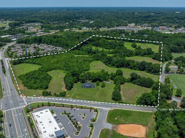 3849 Rural Retreat Rd, Burlington, NC 27215