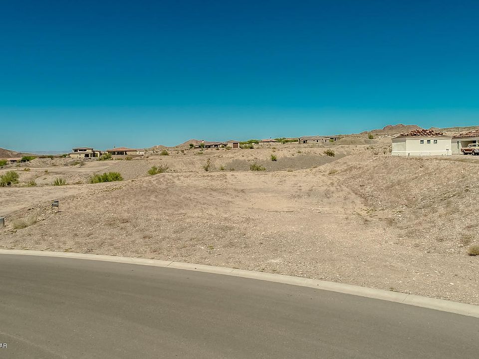 1st image of 1010 Plaza Estrella Lot 32