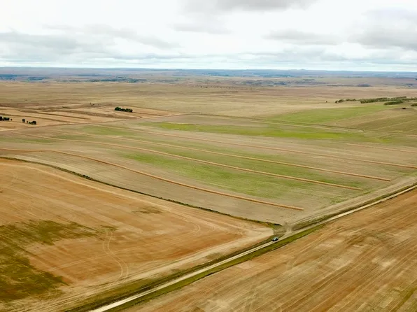 53rd St, Glen Ullin, ND 58631