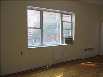 Rented by Siderow Residential Group