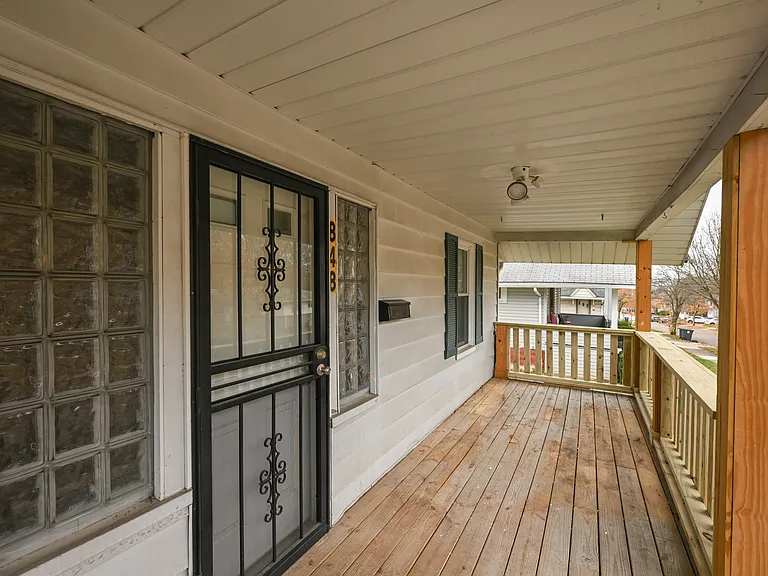 848 Fess Ave — Photo 3