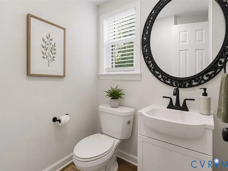 9015 Covewood Rd — Photo 26