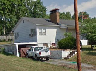 94 Gravel Ave, Cassville, MO 65625