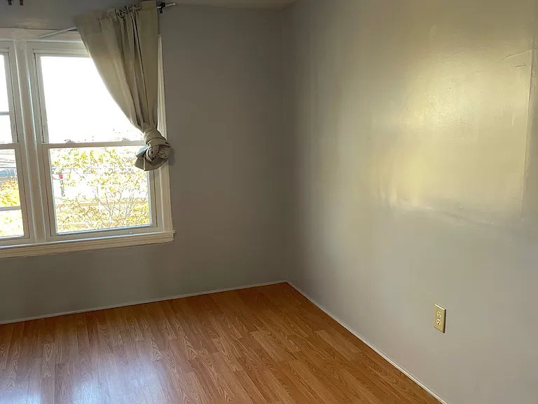 28 Cedar St #3 — Photo 14