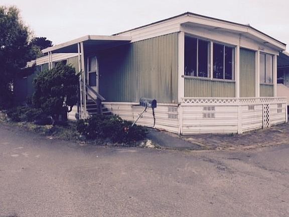 2nd image of 5548 Paradise Ln