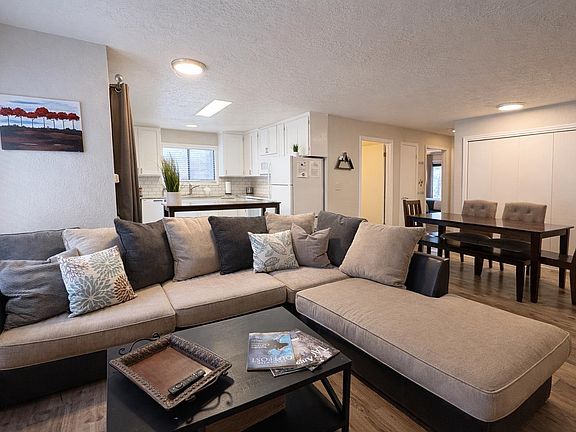 4th image of 42 Mammoth Mountain Rd #109