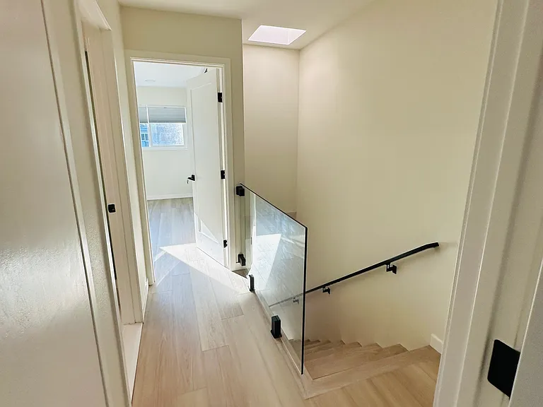 1411 Creekside Dr — Photo 10