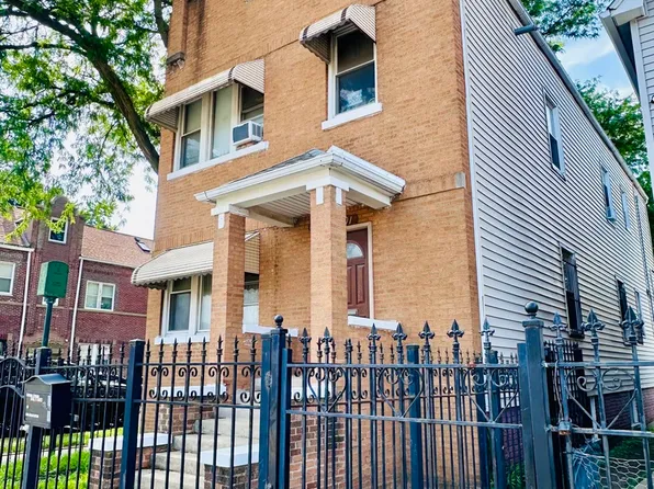 2101 W 51st St, Chicago, IL 60609