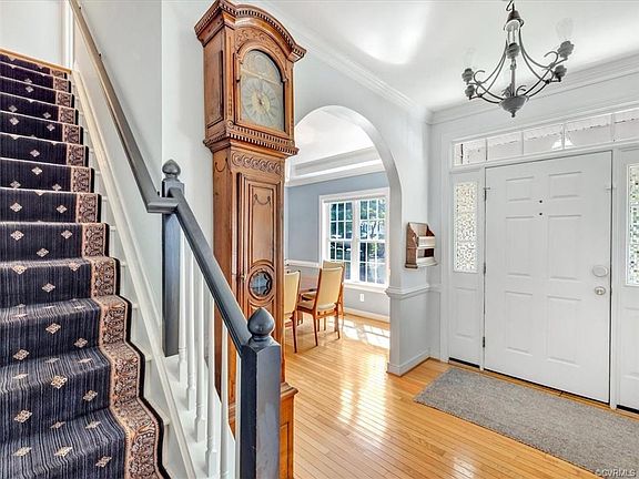 3rd image of 5213 Brockton Ct