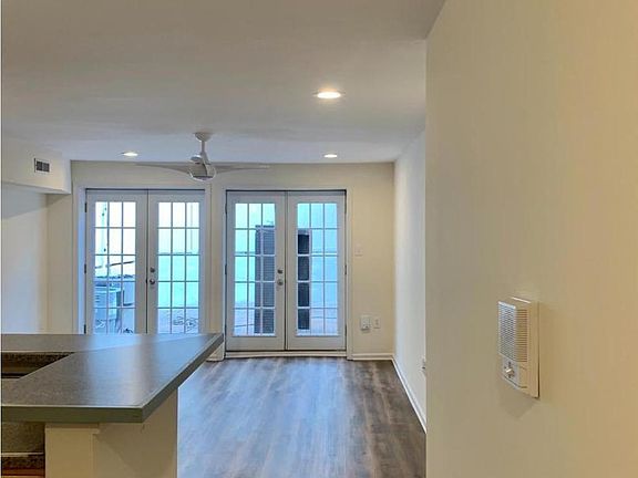5th image of 2316 South St Floor 1