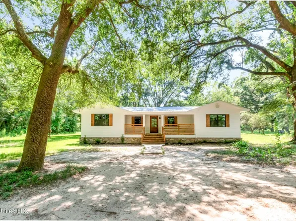 2624 Hardy Parker, Moss Point, MS 39562