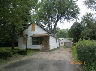 271 6th St, Wheeling, IL 60090