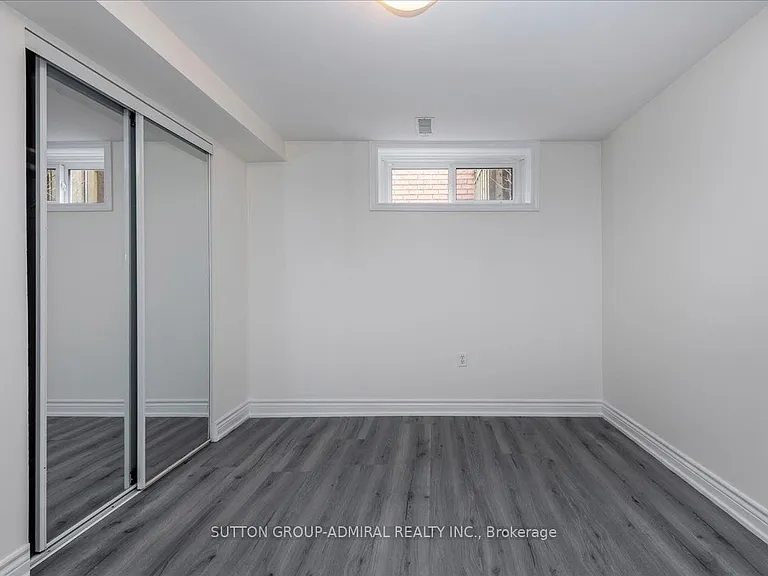 104 Marsellus Dr — Photo 8