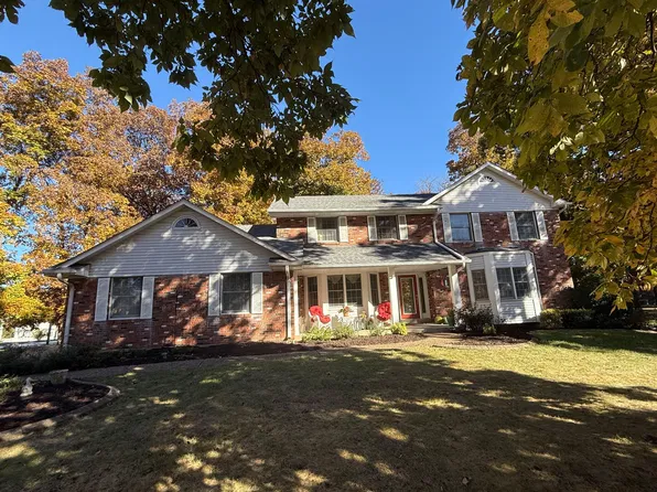 463 Hickory Ln, Wentzville, MO 63385
