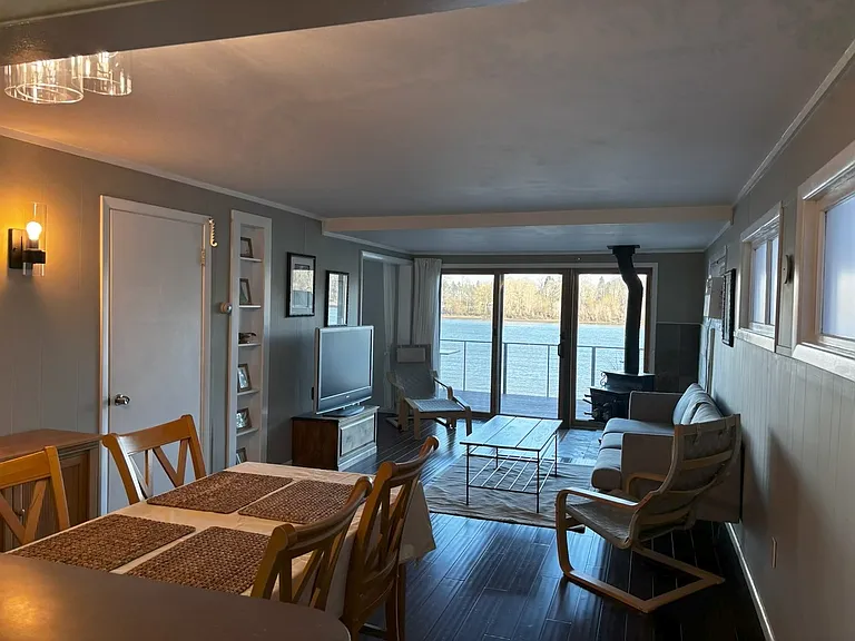 7356 S Miles Pl — Photo 10