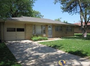 2404 Himes Rd, Manhattan, KS 66502