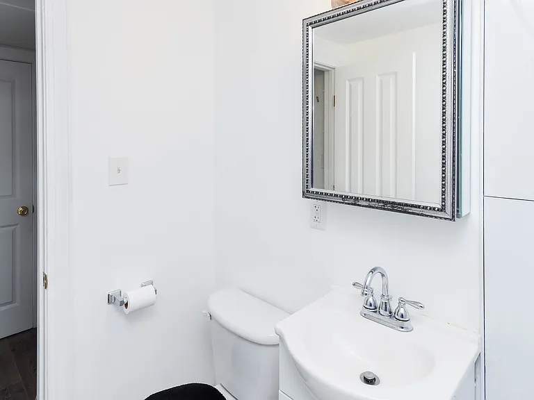 713 Brandywine St SE #B2 — Photo 26