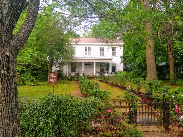 118 Calhoun St NE, Huntsville, AL 35801
