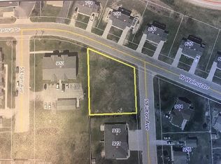 112 W Walnut Dr, Sturgeon Bay, WI 54235